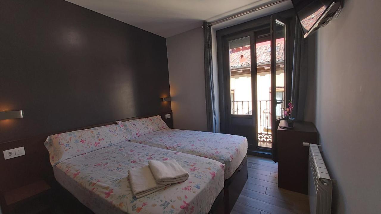 Hostal Corazon De Madrid Exterior foto